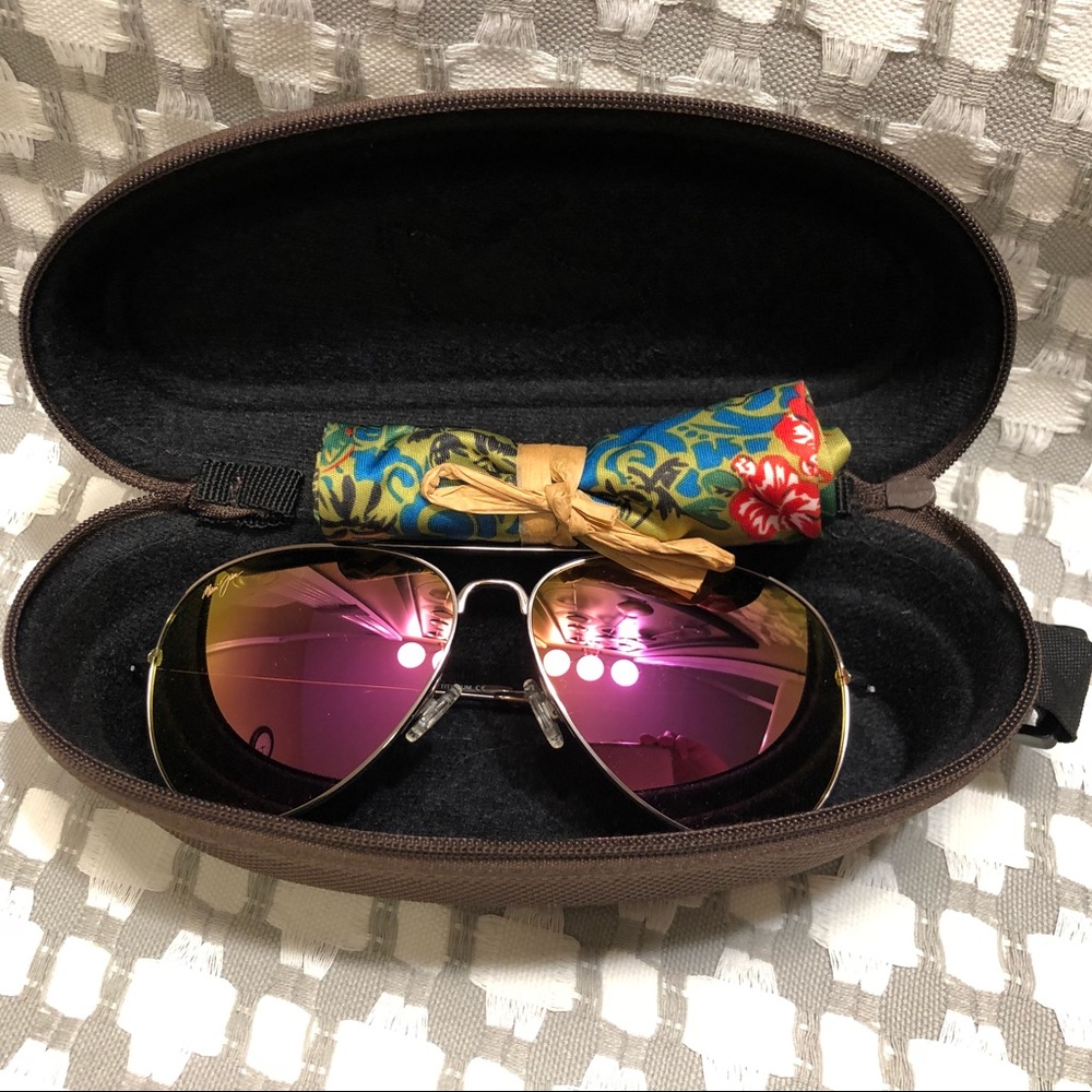 Maui Jim Mavericks Rose Gold Aviators. NWOT